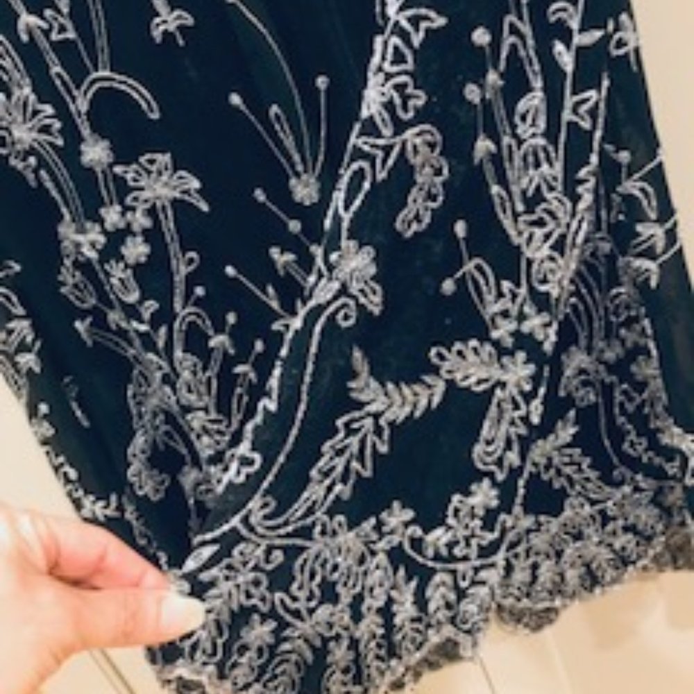 J KARA NY Sheer Embellished Formal Blouse - Picture 5 of 8